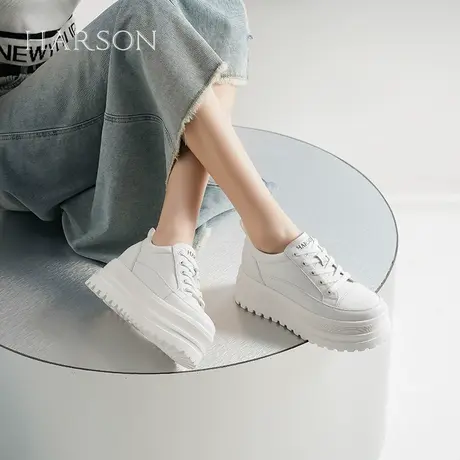 Harson/哈森秋季新款小白鞋休闲风时尚百搭休闲女鞋HC238402商品大图