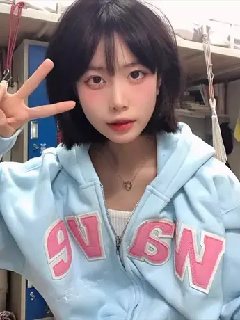 卫衣女2023秋冬季设计感小众上衣宽松慵懒风连帽加绒加厚开衫外套图片