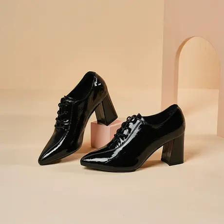 依思q马丁靴女新款英伦风女靴子粗跟百搭时装靴切尔西靴短靴秋冬图片