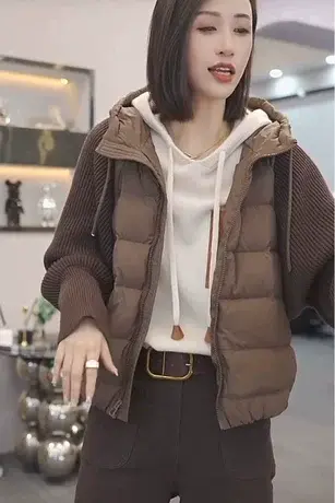 高级感法式小众针织拼接羽绒服女冬季新款设计感连帽面包服外套潮图片