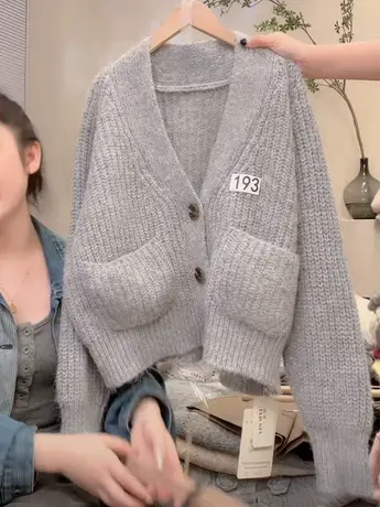 韩系宽松高级感毛衣外套女秋冬新款时尚百搭慵懒风V领针织开衫洋图片