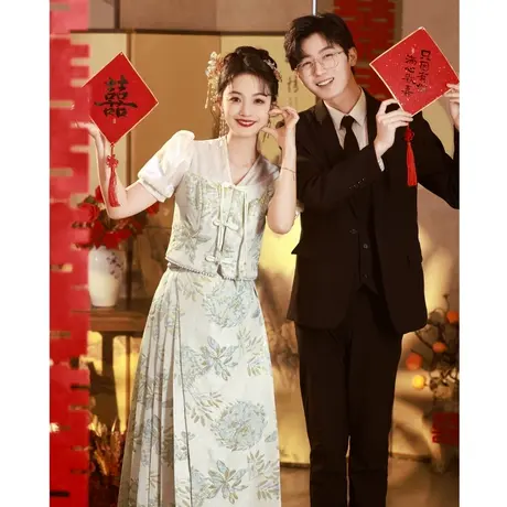 敬酒服新娘2024新款高级感订婚礼服夏季新中式马面裙两件套香槟色图片