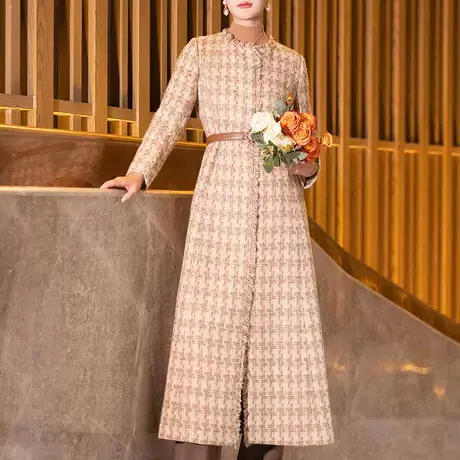 粗花呢小香风大衣女2024年冬季新款时尚气质圆领修身长款毛呢外套图片