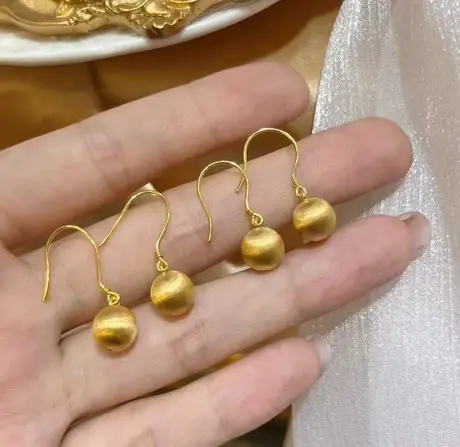 18k黄金拉丝车花转运珠耳环 金耳钩商品大图