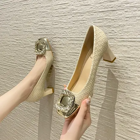 设计感小众高跟鞋女2023新款秋冬季法式方扣水钻气质百搭粗跟单鞋图片