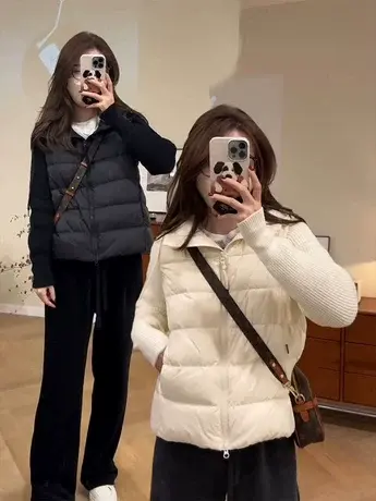 毛线拼接羽绒服女2023新款冬季白鸭绒显瘦连帽显瘦长袖针织外套潮图片