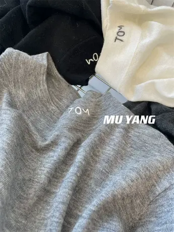 请多色囤 推荐入！字母领口刺绣细羊毛针织衫女内搭打底衫上衣冬图片