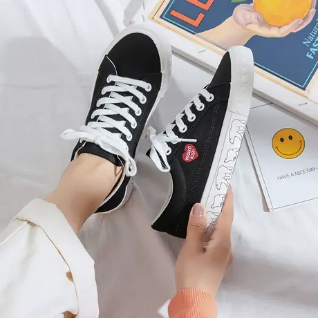 2021夏季新款韩版ulzzang百搭爱心帆布鞋子女休闲ins街拍板鞋女潮图片