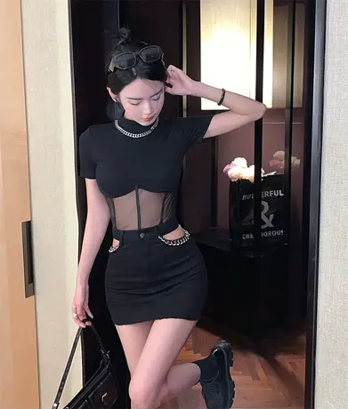 黑色网纱微透蕾丝拼接T恤夏季2023新款辣妹修身时尚短袖上衣女装图片