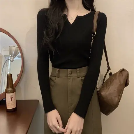 v领针织长袖t恤女秋冬季2023新款内搭打底衫法式修身显瘦韩版上衣图片