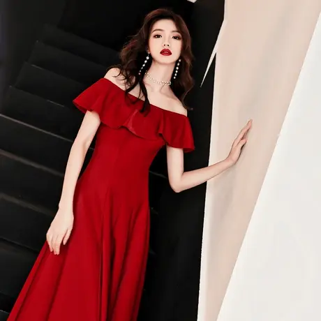 一字肩敬酒服新娘2023结婚新款夏季酒红色礼服显瘦平时可穿小个子图片