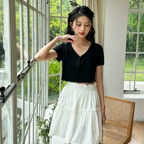 唐狮V领通勤气质短款针织衫夏季新款白色温柔上衣女短袖T恤慵懒F商品大图