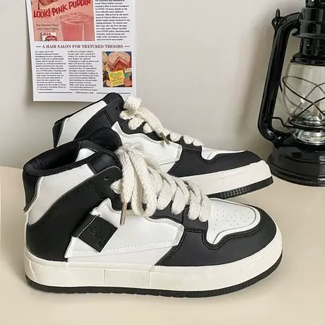 Betoo 高帮鞋女秋冬2022爆款小众百搭小白鞋女ins潮厚底熊猫板鞋商品大图