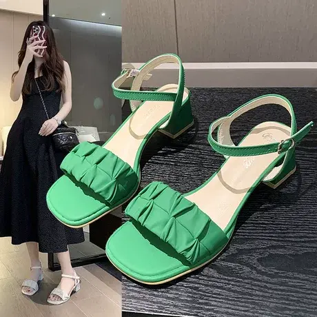 凉鞋女2023年新款夏季仙女风中跟粗跟一字带皱面时装舒适女鞋子商品大图