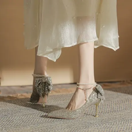 水晶高跟鞋婚鞋新娘鞋2023新款水钻蝴蝶结一字扣尖头细跟单鞋气质图片