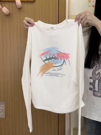 红续发泡星星正肩长袖T恤女设计感ins甜酷风白色内搭上衣秋冬新款图片