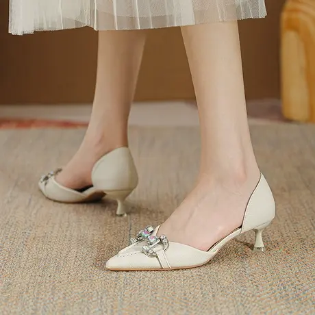 法式少女尖头金属扣水钻高跟鞋女细跟2024年春季新款百搭浅口单鞋图片