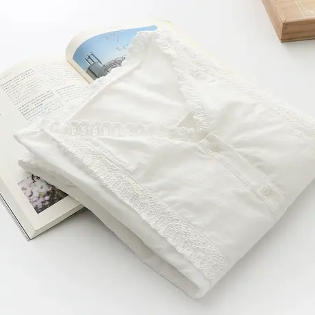 韩版衬衫女设计感小众2020春装新款宽松蕾丝镂空衬衣百搭V领上衣商品大图