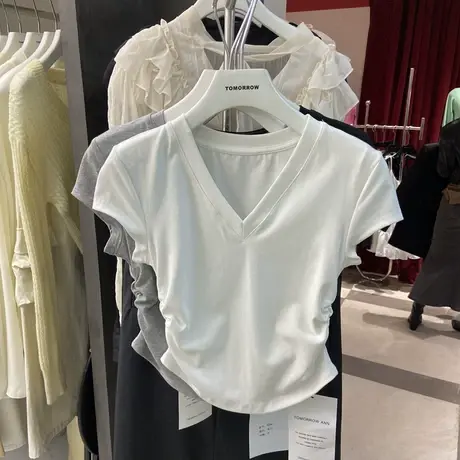 2023春夏新款简约百搭不规则短款辣妹V型短袖T恤女BM风小众上衣潮商品大图