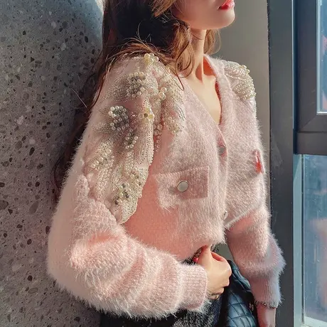 粉红大布娃娃2022新款春V领针织上衣韩版宽松甜美气质针织开衫女图片