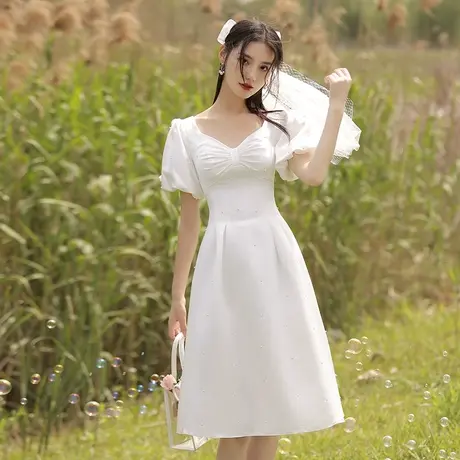 白色小礼服平时可穿法式洋装轻奢小众领证订婚连衣裙大合唱演出服图片