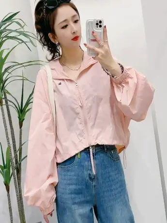 韩版宽松拉链显瘦连帽防晒外套女2023年春夏新款气质纯色短款上衣图片