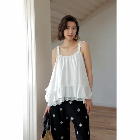 弥古白色吊带背心女外穿宽松高级感蕾丝拼接无袖上衣2025夏季新款图片
