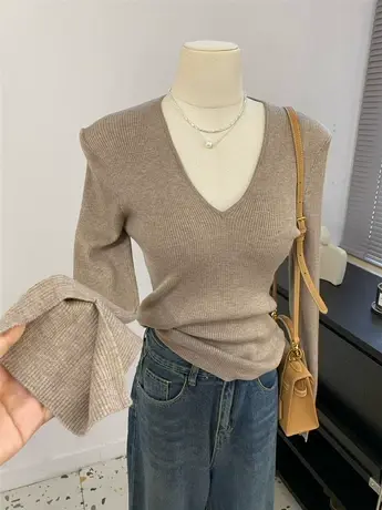 气质简约高级感~深V领袖口开叉紧身针织衫女秋冬新内搭打底衫上衣商品大图