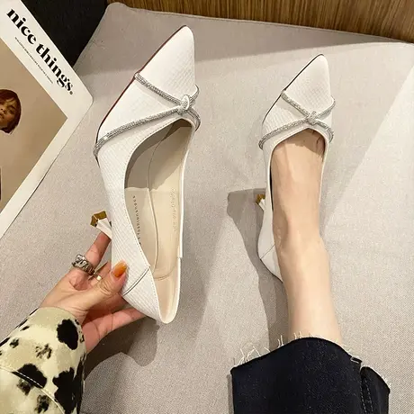 尖头单鞋女细跟2023年春季新款性感浅口百搭水钻女神范软皮高跟鞋图片