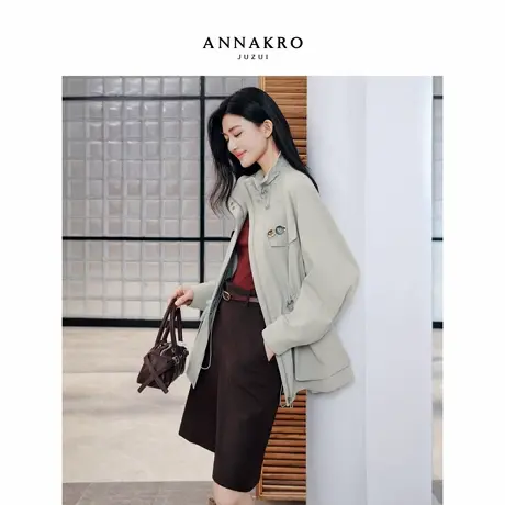 玖姿安娜蔻休闲工装风立领收腰中长风衣附胸针女2026春季新款图片