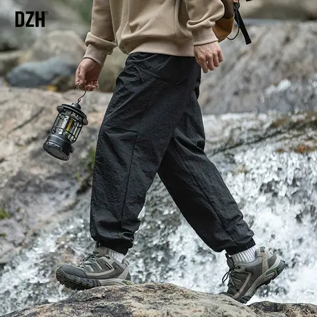 男士户外裤子男款美式高街束脚黑色工装休闲裤宽松秋季冲锋裤新款商品大图