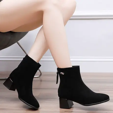 秋季真皮大码加肥加宽女靴41一43女2023新款秋款洋气中跟小短靴商品大图