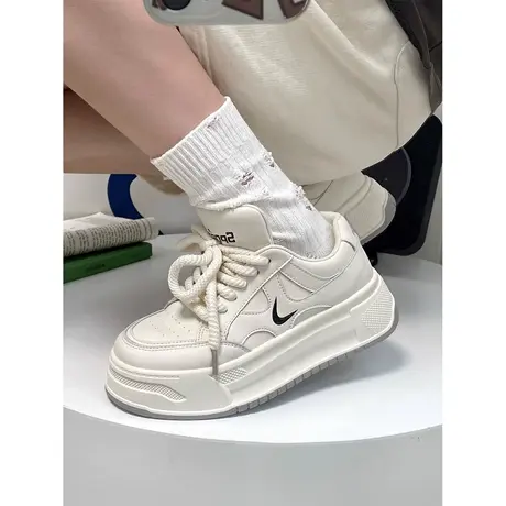爆款小白鞋女厚底2023网红复古运动鞋增高百搭休闲鞋学生德训板鞋图片