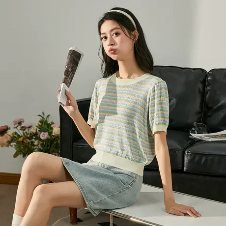 唐狮宽松短款上衣设计感减龄慵懒春夏季女短袖T恤针织洋气甜美图片