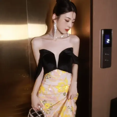 晚礼服裙女高级感主持人宴会年会模特走秀轻奢丝绒性感高定连衣裙图片