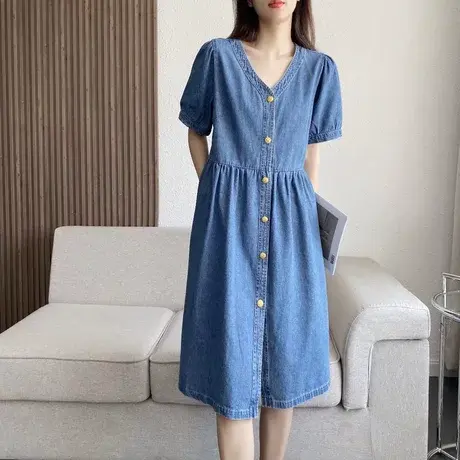 复古休闲短袖牛仔连衣裙子女夏季2024新款韩版宽松一排扣中长裙子图片
