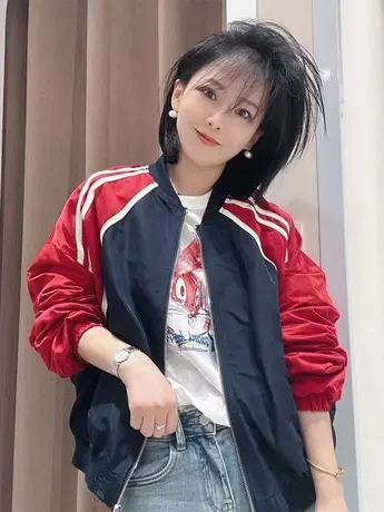 春季新款红色运动外套欧货爆款撞色棒球服设计感小众拼接短款夹克商品大图
