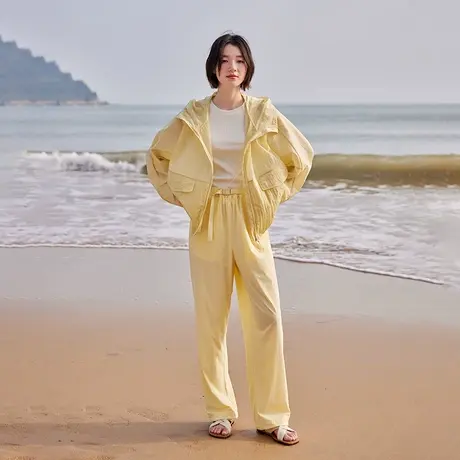 艾莱依奥莱户外山系夏季轻薄外套连帽遮阳上衣舒适透气宽松女清仓图片