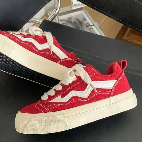 Betoo 复古红色板鞋女2022新款秋季厚底休闲鞋原创设计小众面包鞋商品大图