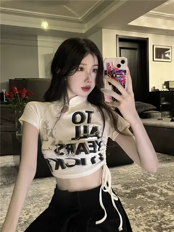 美式复古辣妹设计感镂空抽绳短袖t恤女夏季新款修身短款露脐上衣图片