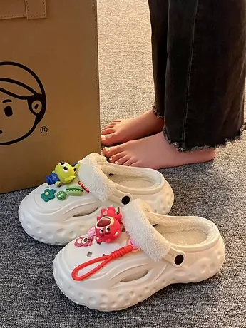 可爱卡通加绒洞洞鞋女外穿2023秋冬季新款家居防滑保暖厚底毛毛拖商品大图