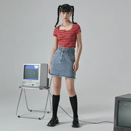 omont蛋挞家 复古方领肌理感雪纺衫女夏短袖薄款短款上衣洋气小衫图片