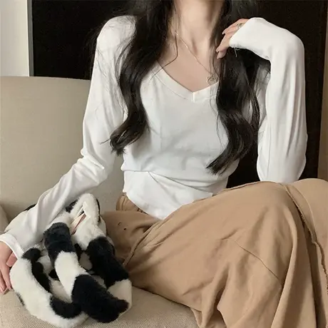 v领长袖t恤女装早秋季显瘦纯欲风内搭打底衫正肩修身春秋短款上衣图片