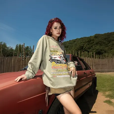 YEP美式汽车印花圆领卫衣女春秋2025新款复古插肩袖宽松无帽上衣商品大图