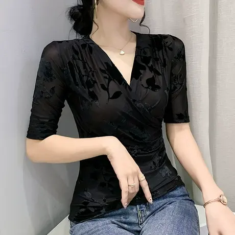 交叉V领网纱T恤女中袖春夏新款时尚提花褶皱上衣洋气百搭打底小衫图片