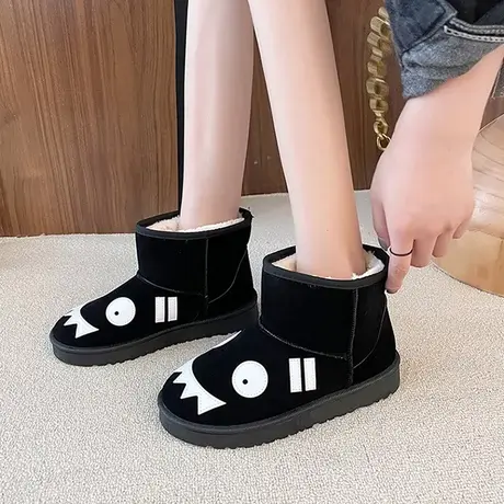 短筒雪地靴女小怪兽秋冬新款加绒平底防滑超火时尚百搭休闲棉靴子图片