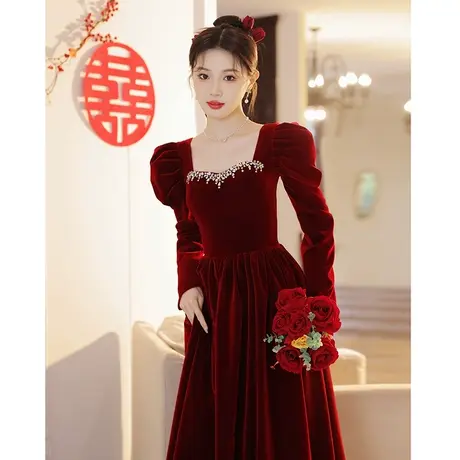 敬酒服新娘2023新款冬季高级感酒红色订婚晚礼服连衣裙法式泡泡袖图片