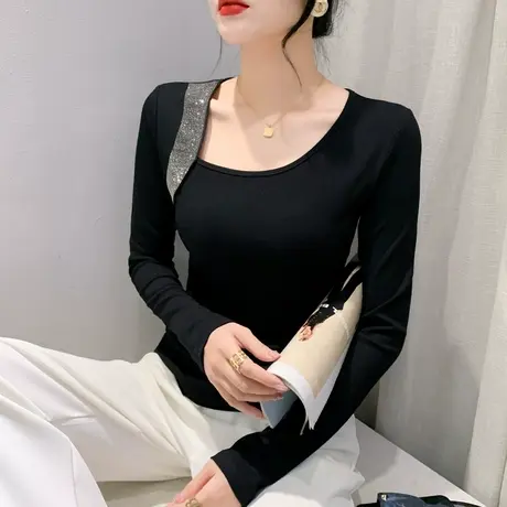 时尚烫钻长袖T恤女2023秋新款不规则性感斜领上衣百搭修身打底衫商品大图