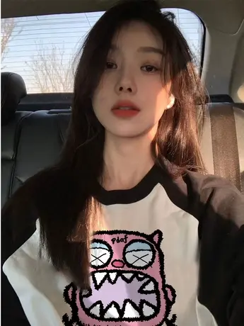 纯棉插肩长袖t恤女2023新款宽松打底圆领美式复古卫衣小众设计感图片