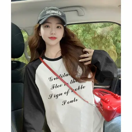 唐狮春秋长袖T恤女圆领插肩袖前胸字母休闲设计感百搭韩版上衣tu商品大图